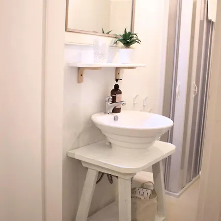 La Petite *
